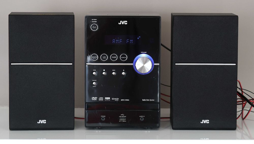 Wieża JVC UX‑SG6 – CD/DVD/USB, głośniki w komplecie
