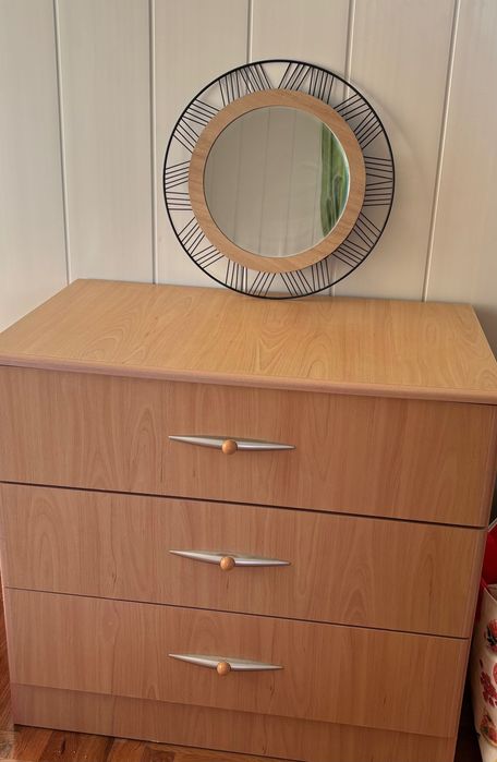 Conjunto Cama + Cómoda + 2 mesas de cabeceira