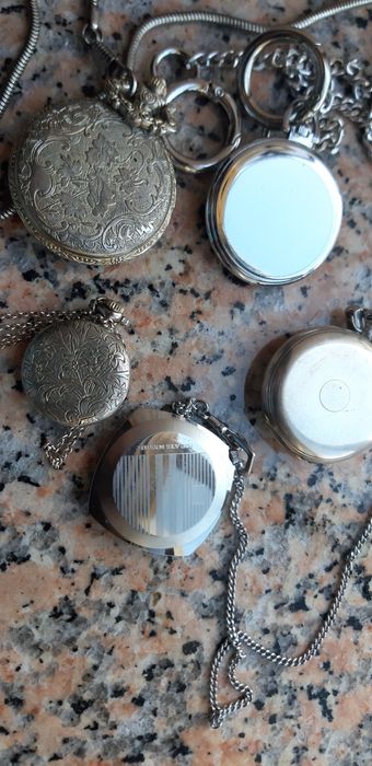 Relógios de bolso em bom estado