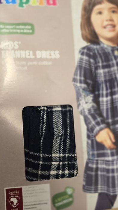 Nowa, ciepła sukienka 122 z haftami