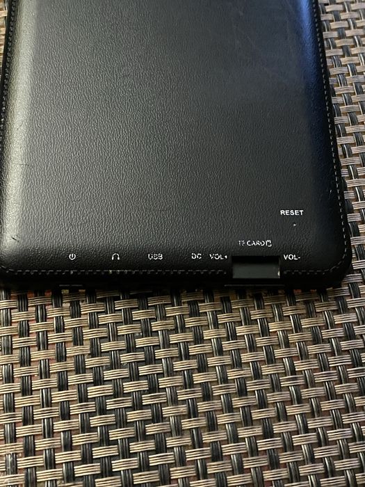 Планшет Bravis NP-75 под ремонт или на запчасти