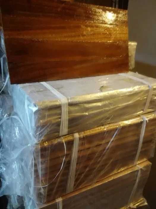 Паркет из массива африканского тика тропическая порода красного дерева