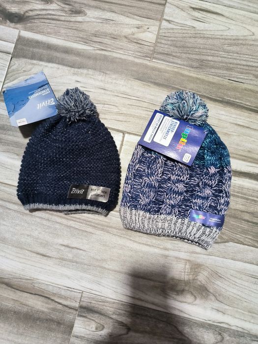 Нова шапка для дівчинки шапочка