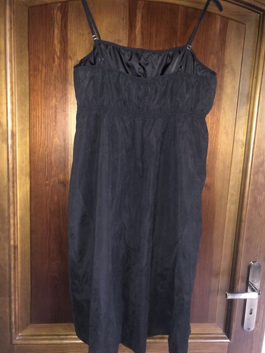 Sukienka na ramiączkach czarna lola may