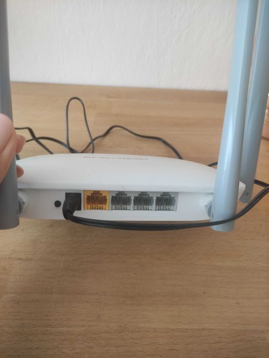 Router Mercusys MW325R 802.11n (Wi-Fi 4), 802.11g, 802.11b