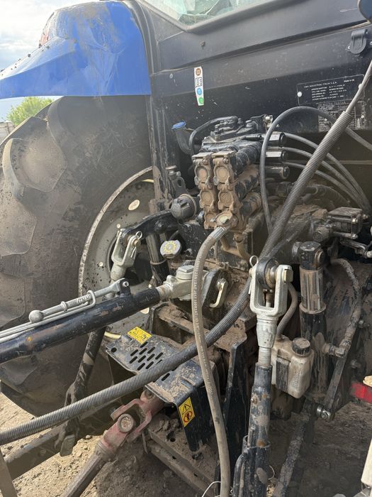 New Holland t6050
