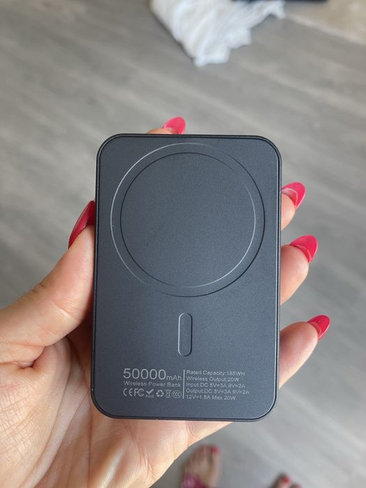 Power bank 20000 mAh magsafe