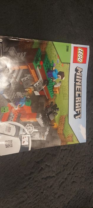 2 zestawy lego minecraft 21166,21177