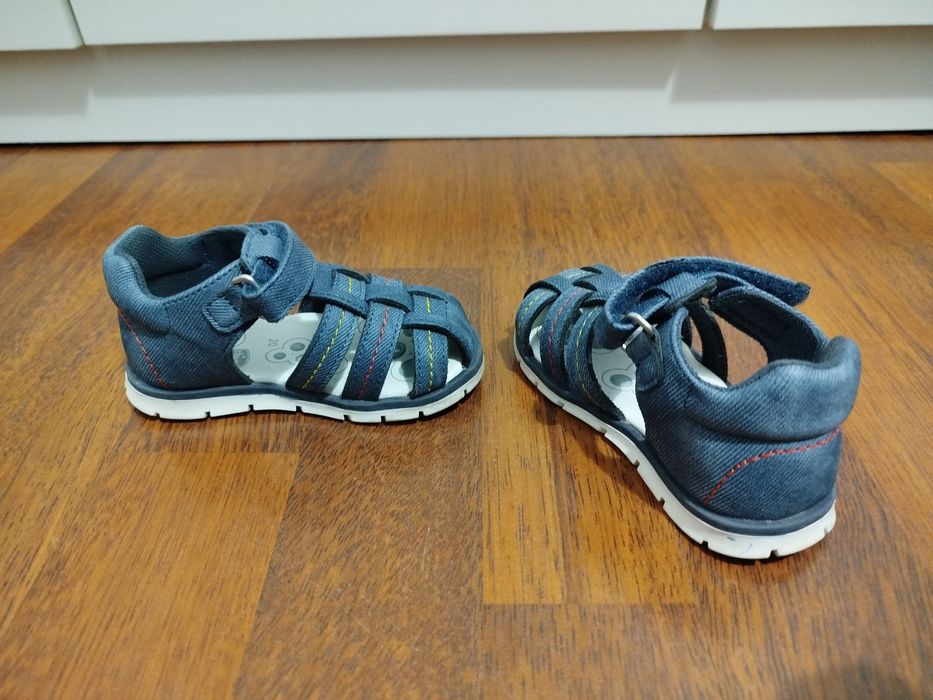 Sandálias Chicco T.20 - como novas