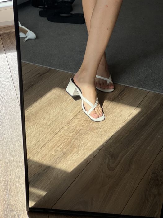 Białe sandałki na obcasie TUTU r. 38 / 24,5 cm