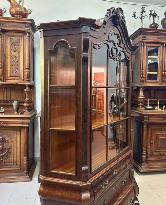 Вітрина сервант дерево витрина 3623