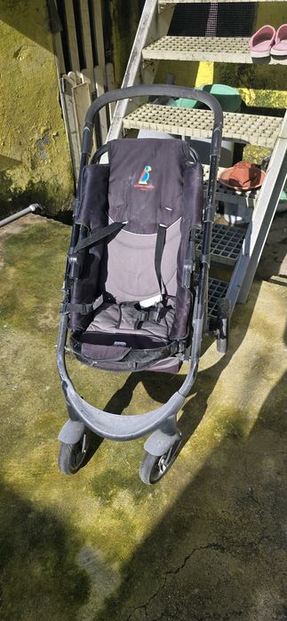 Carrinho de bebe usado