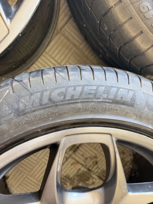 Шини Michelin 275/45 R19 + диски BMW
