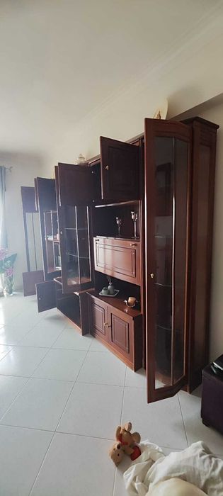 Móvel de Sala com cristaleiras