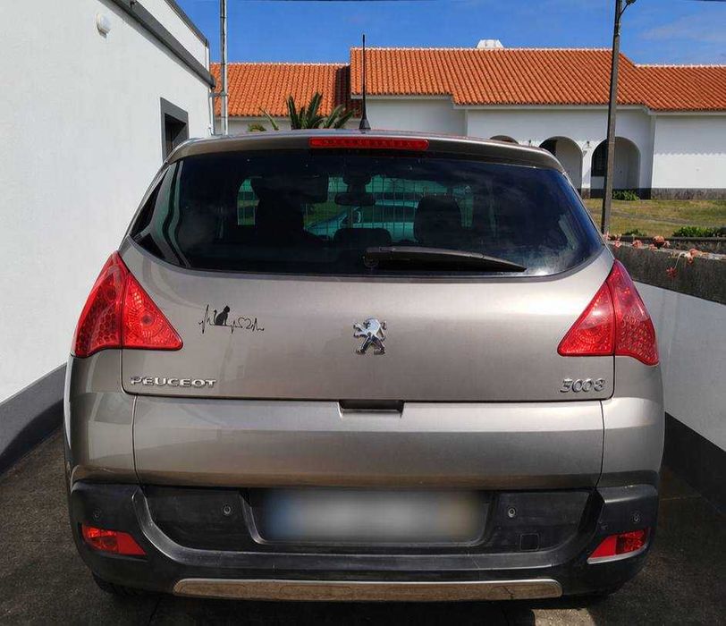 Peugeot 3008 1.6 HDi – Económico, Confortável e Fiável