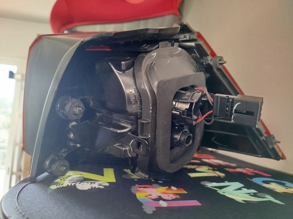 Farol trás esquerdo Golf 7