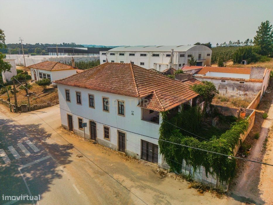 Prédio no coração do Sanguinhal, Bombarral