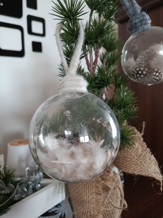 Bombki choinkowe szklane z piórami