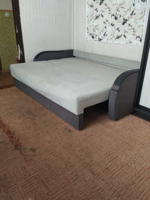 Продам простору кімнату 20 м2 на Основі (пр. Гагаріна)