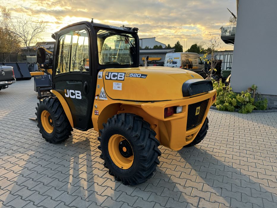 Ładowarka JCB 520-40 , 2015r 36kw silnik widly+łyżka 516,524,525,527