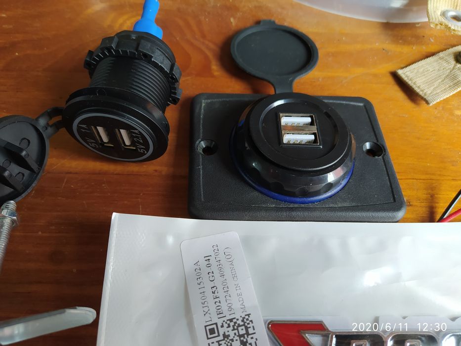 Emblemas auto vários