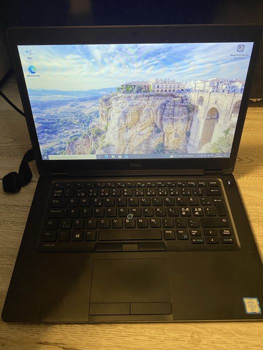 Laptop Dell Latitude 5480 i5 8 GB 256 ssd