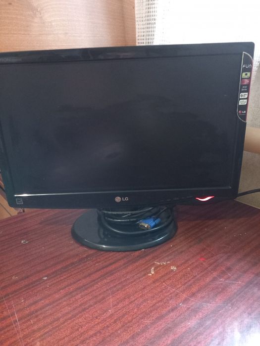 Мониторы LG и АSUS