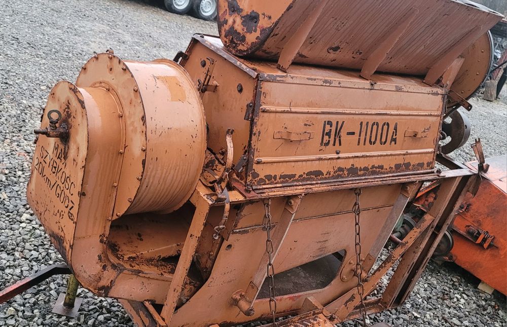 Bukownik BK1100 sita koniczyna