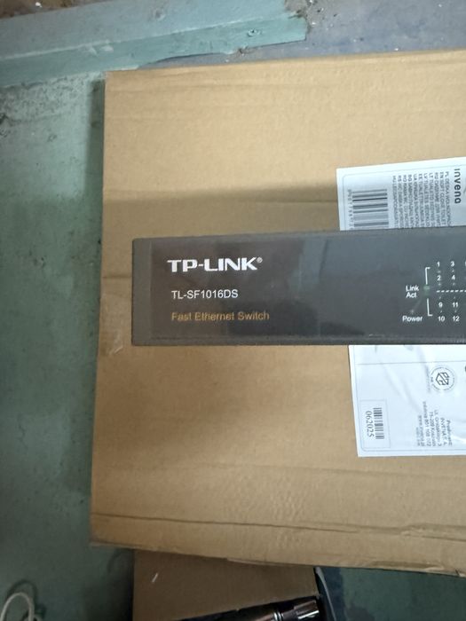 Tp link TL-SF1016DS Switch