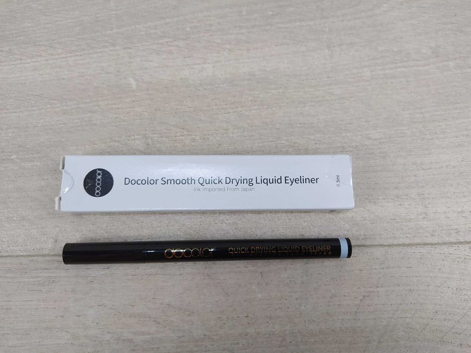 Docolor Smooth Quick Drying Eyeliner Biały 0,5 ml
