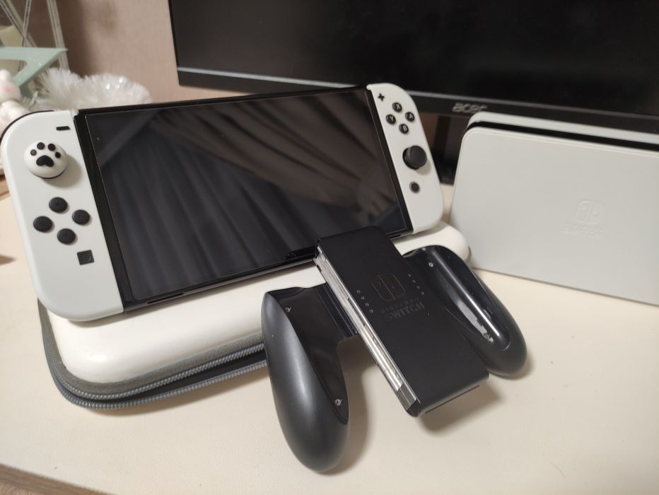 Продам switch oled б/у стан гарний