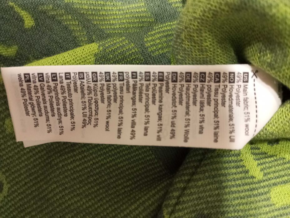 Vossatassar Nowe Body dziecięce 51% Wool rozm. 90/18-24 mies.