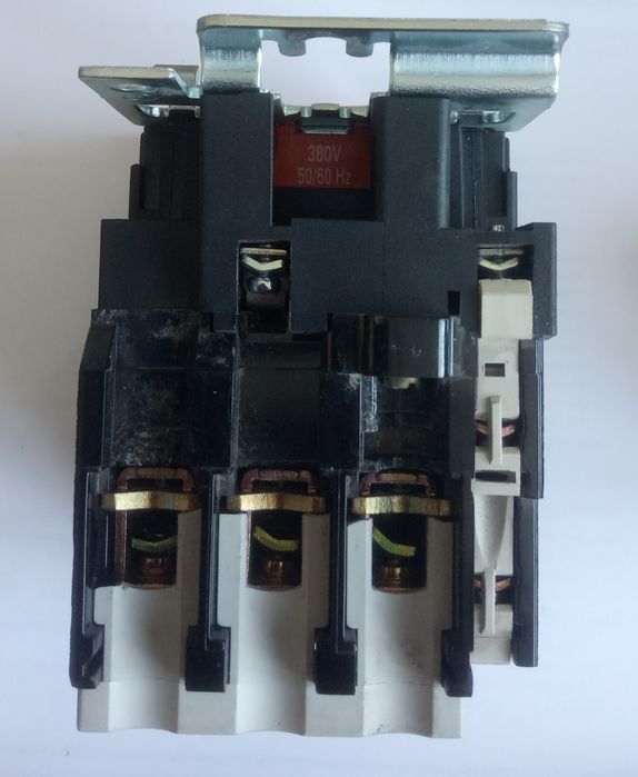 Контактор-магнітний. Пускач-ПМ