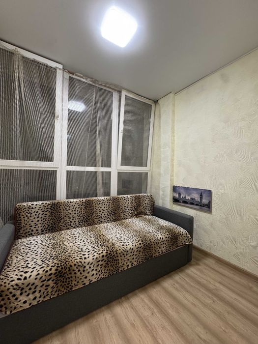 Однокомнтная квартира с ремонтом ЖК Розенталь-Радужный