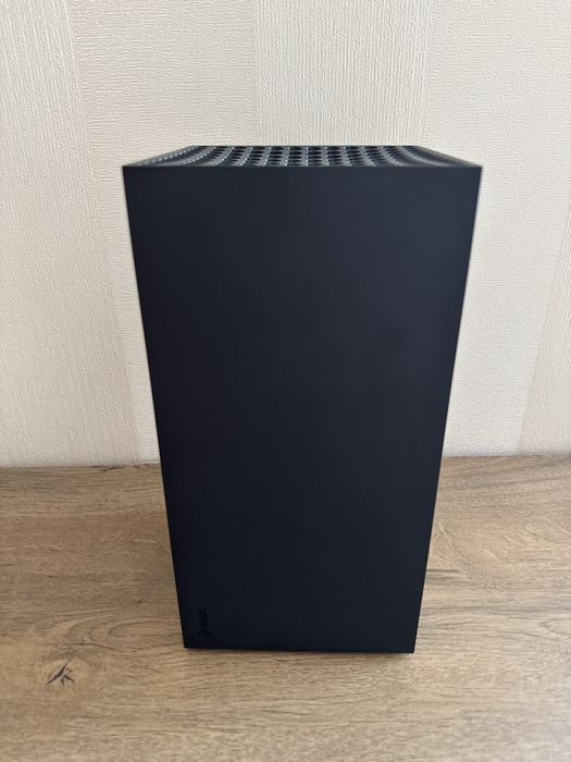 Ігрова консоль Xbox series x 1 tb + 2 геймпада + ігри