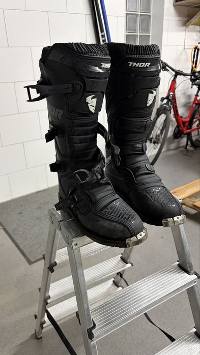Buty na cross THOR