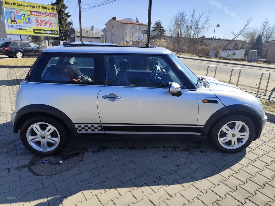 Mini Cooper R50, 2004r