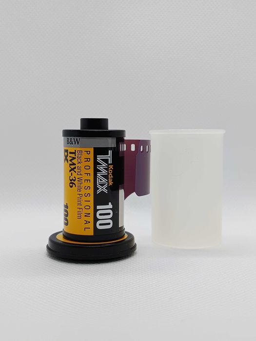 Rolo fotográfico Kodak TMax 100 Professional (35mm)