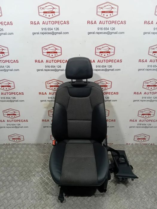 Conjunto de Bancos Mercedes Class C w204 AMG Carro
