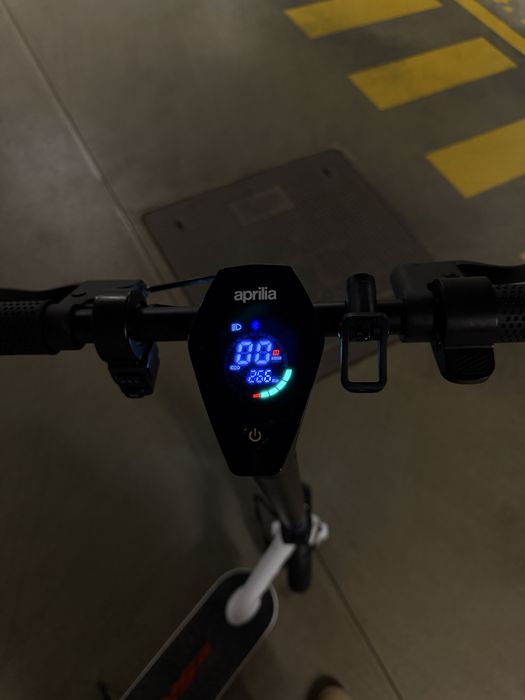 Trotinete eletrica Aprillia