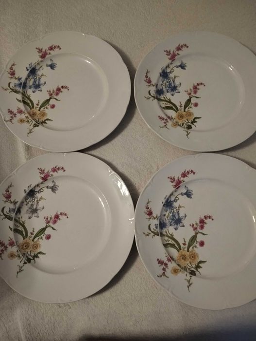 Porcelana z JL Menau von Henneberg