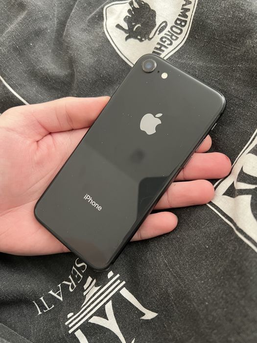 IPhone 8 64GB Black | Touch ID | Акум 79% | Оригінал: 2 500 грн