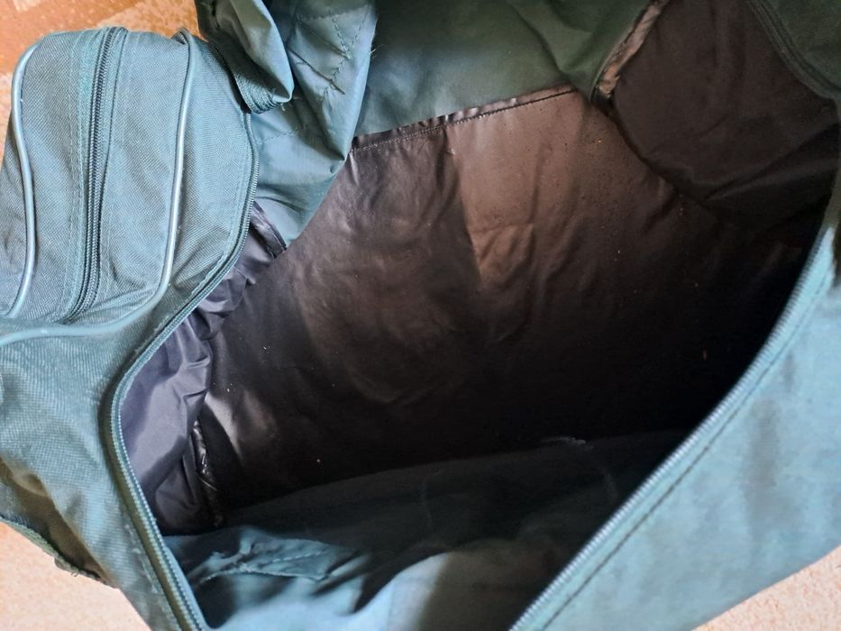 Сумка дорожня зелена