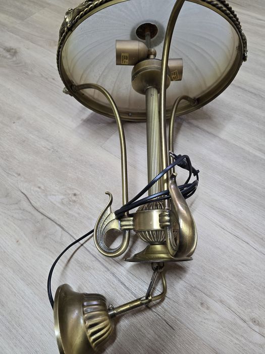 Candeeiro de teto feito de vidro e bronze.60×30