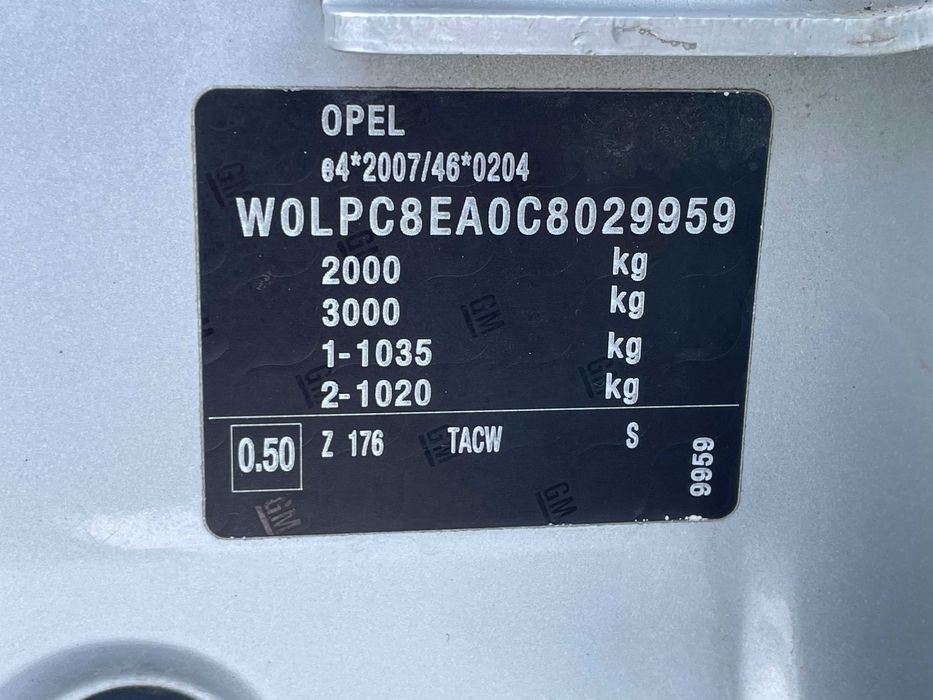 Opel Astra 2011 дизель