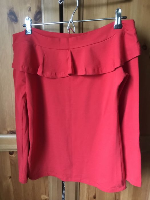 Bluzka hiszpanka z falbnką r.M