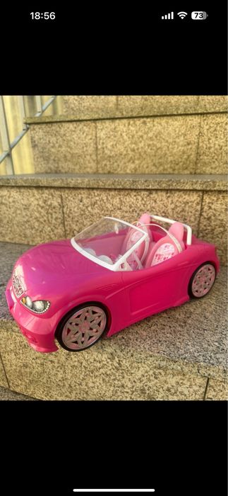 Carro rosa da Barbie