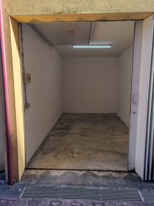 Alugo garagem individual Box