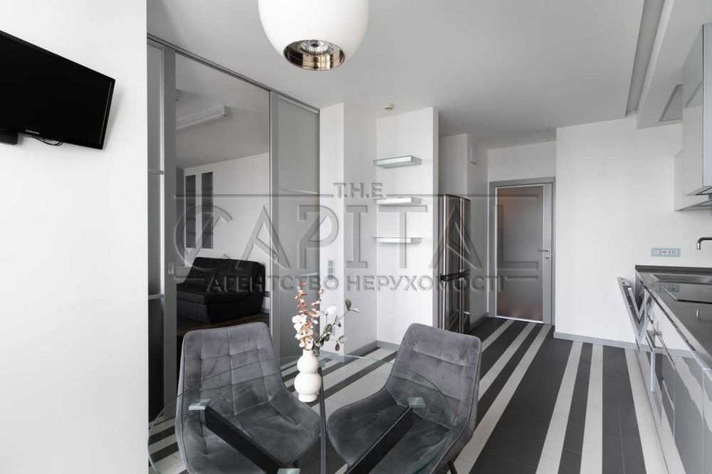 Продаж стильної квартири в ЖК «Корона» Княжий Затон, 21 | Осокорки 109 м² 3 кімнати 165 000 $