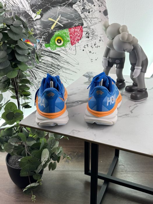 Кросівки Hoka Clifton 9 42.5 розмір Е12431